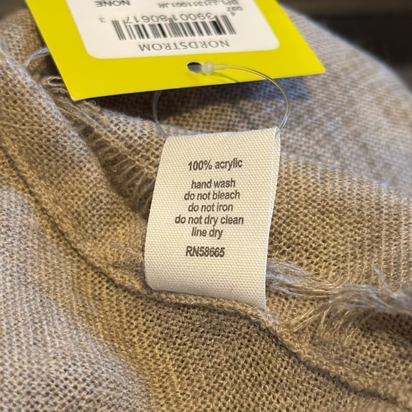 BP. New With Tag Unisex Women’s Men’s Infinity Scarf Fringe Ends Floral Pattern - Picture 6 of 6